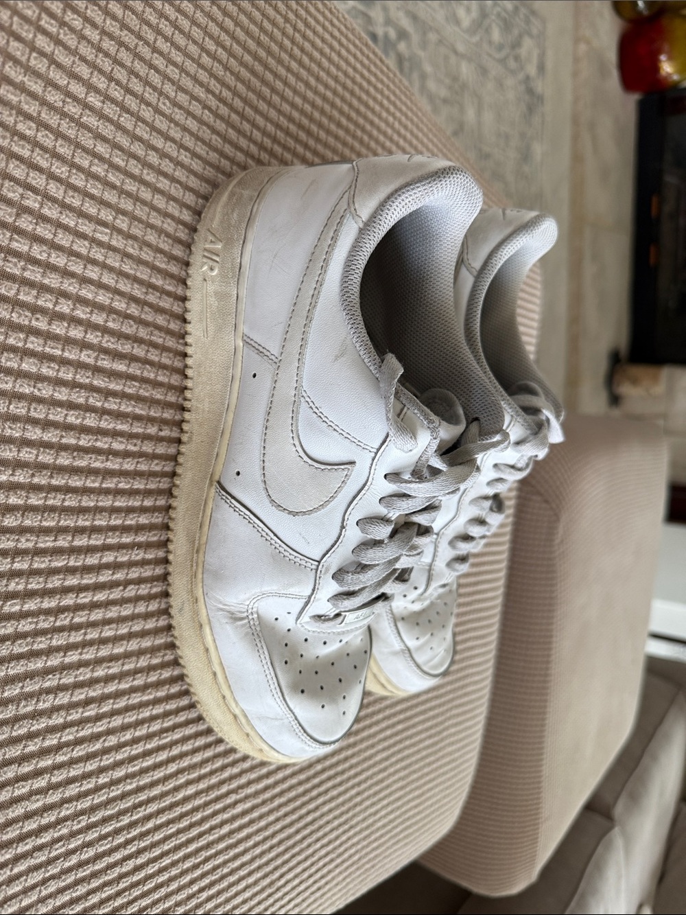 Nike Size 9 Men’s White Air Force One Low-Top Leather Gym Shoes with Swoosh